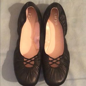 Taryn Rose Flats size 11